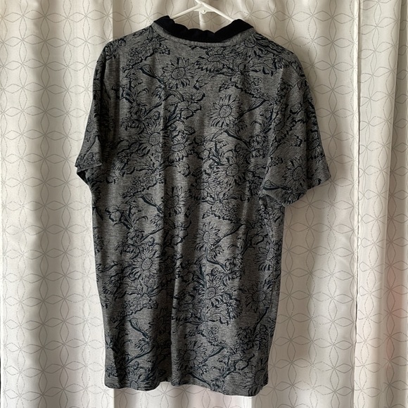 Denim & Flower - Picture 2 of 2